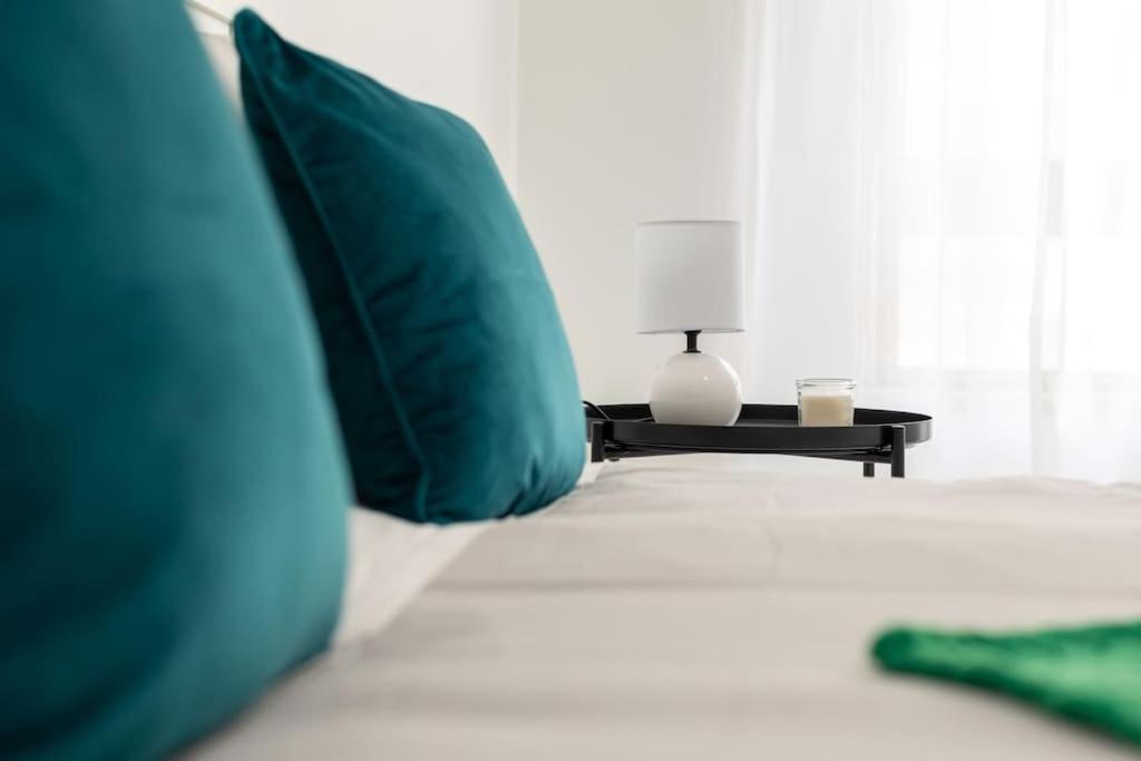 Apartment Comfort & Convenience In Massama Queluz