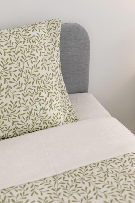 Comfort & Convenience In Massama Apartment *